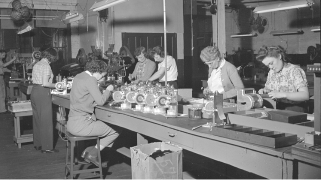 Packard employees working on Packard Butlers